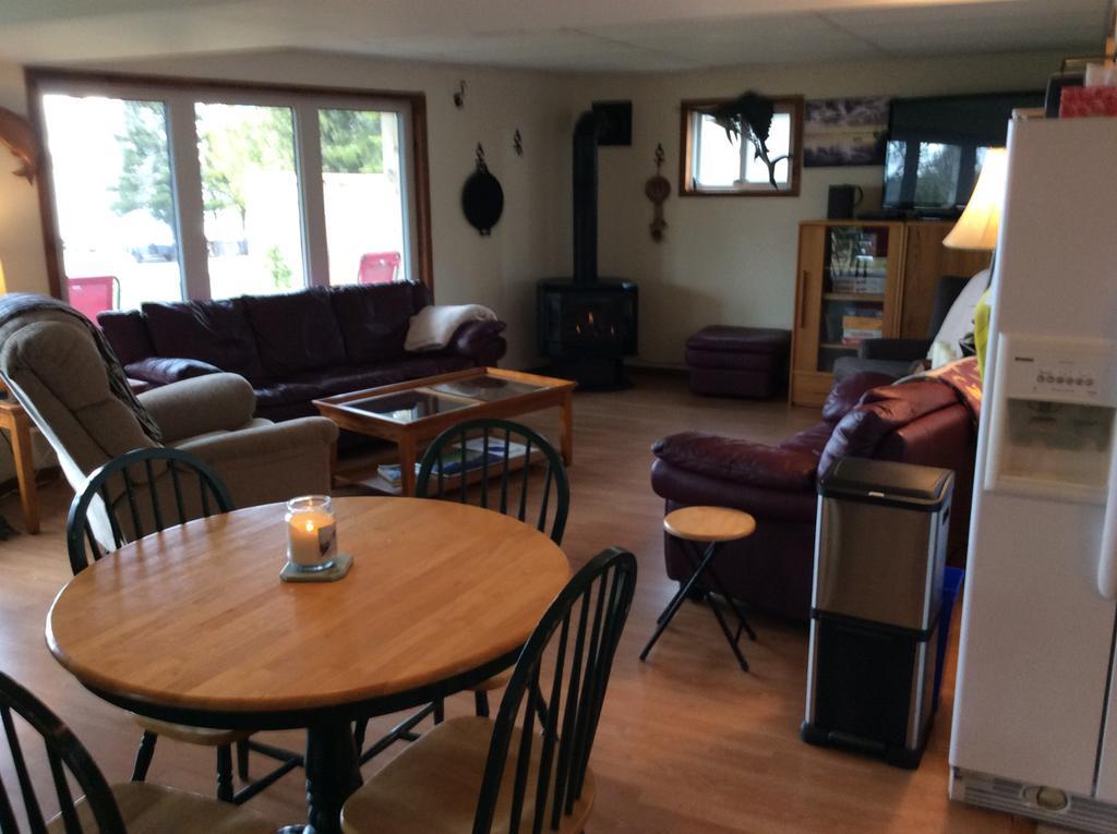 N' This On The Bay -Vacation Suite Wiarton Kültér fotó